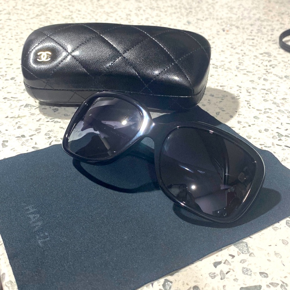 Chanel White Bow Sunglasses 5171 Authentic